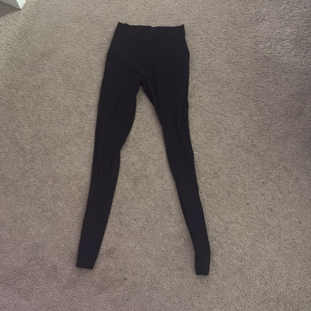 black lululemon align leggings 28’